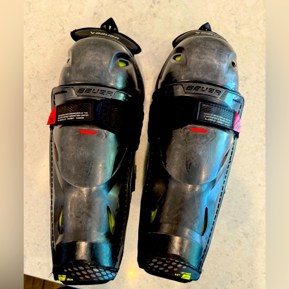 Bauer Vapor 3x Pro Jr 11” hockey shin guards